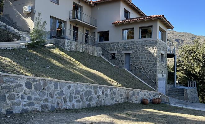 Casa en Venta en La Falda